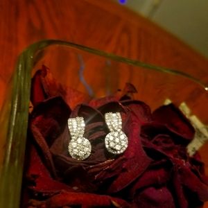 White gold white diamond earrings baggets rounds shooting star composit sparkly